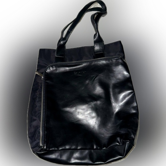 Calvin Klein Handbags - Calvin Klein laptop bag / purse